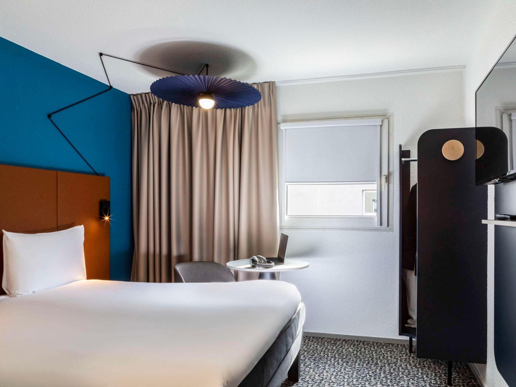 Ibis Paris Porte De Bercy Charenton-le-Pont Exterior photo